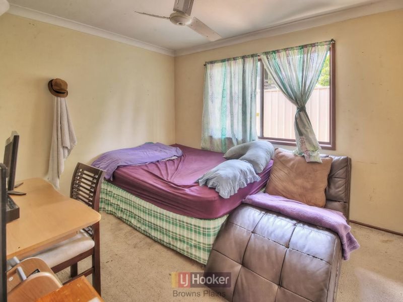 Photo - 18 Kyogle Street, Crestmead QLD 4132 - Image 8