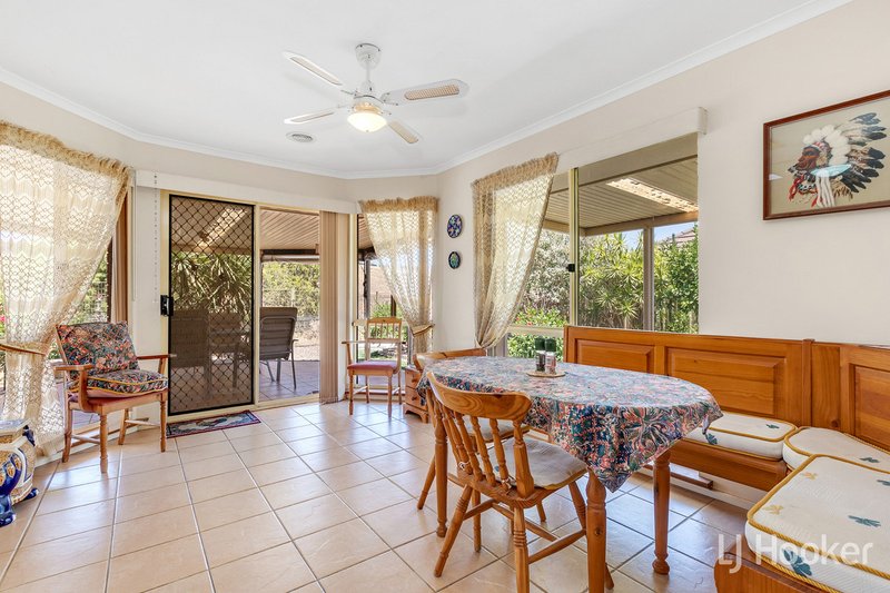 Photo - 18 Lachlan Drive, Craigmore SA 5114 - Image 5