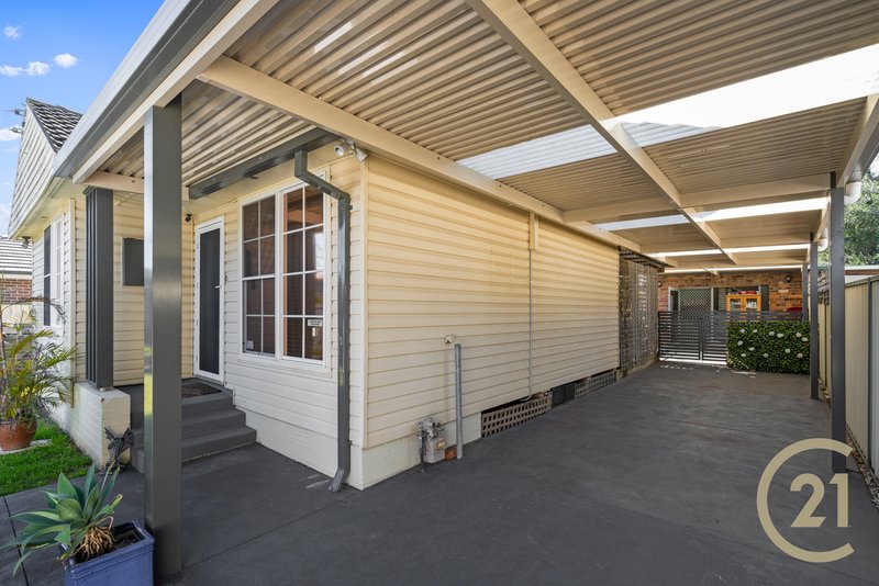 Photo - 18 Lae Road, Holsworthy NSW 2173 - Image 3