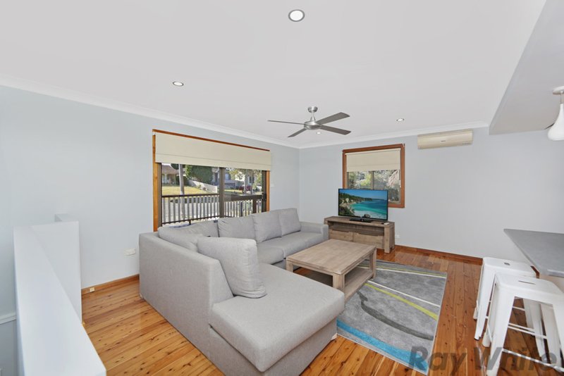 Photo - 18 Laelana Avenue, Budgewoi NSW 2262 - Image 4