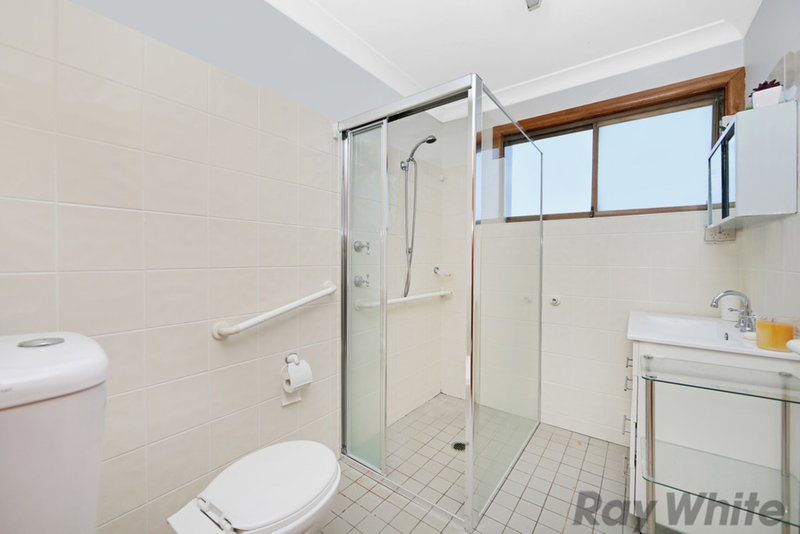 Photo - 18 Laelana Avenue, Budgewoi NSW 2262 - Image 12