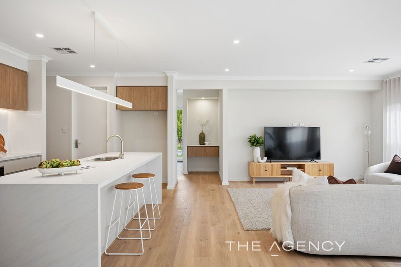Photo - 18 Lake Carine Gardens, Carine WA 6020 - Image 7