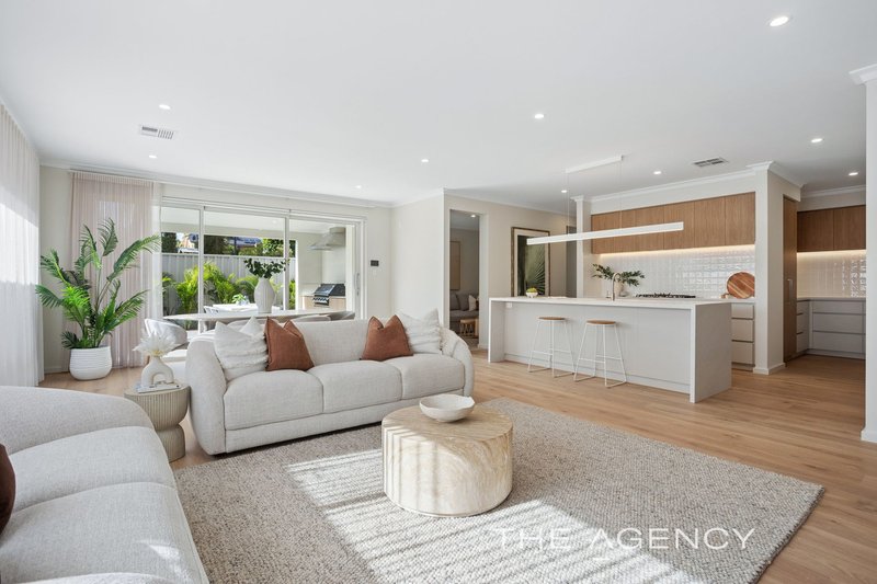 Photo - 18 Lake Carine Gardens, Carine WA 6020 - Image 14