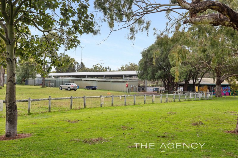 Photo - 18 Lake Carine Gardens, Carine WA 6020 - Image 31