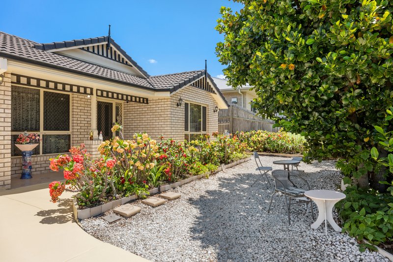 Photo - 18 Lamberth Road, Regents Park QLD 4118 - Image 2