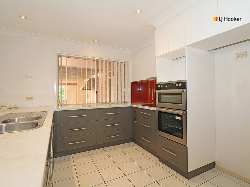 Photo - 18 Lamilla Street, Glenfield Park NSW 2650 - Image 3