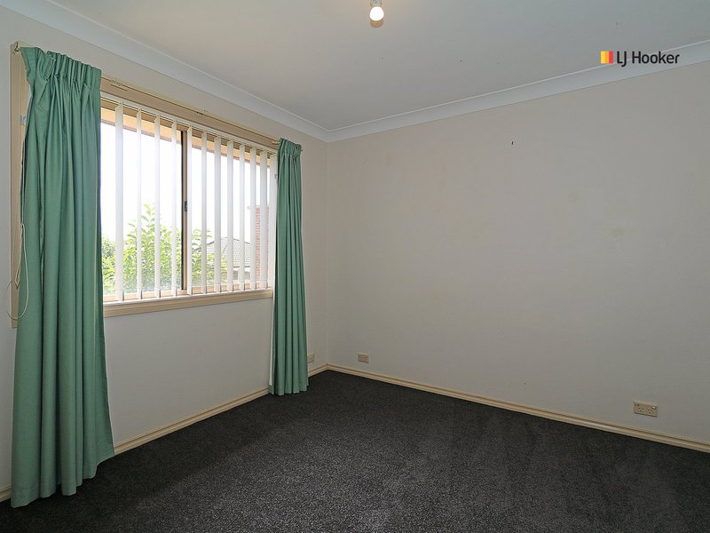 Photo - 18 Lamilla Street, Glenfield Park NSW 2650 - Image 10