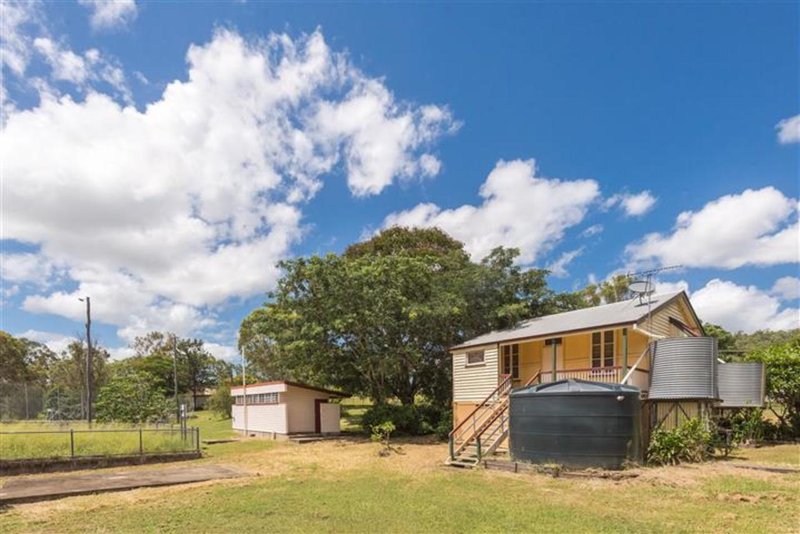 Photo - 18 Langmorn Street, Raglan QLD 4697 - Image 5