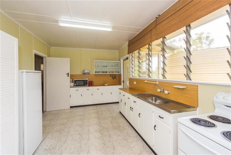 Photo - 18 Langmorn Street, Raglan QLD 4697 - Image 13