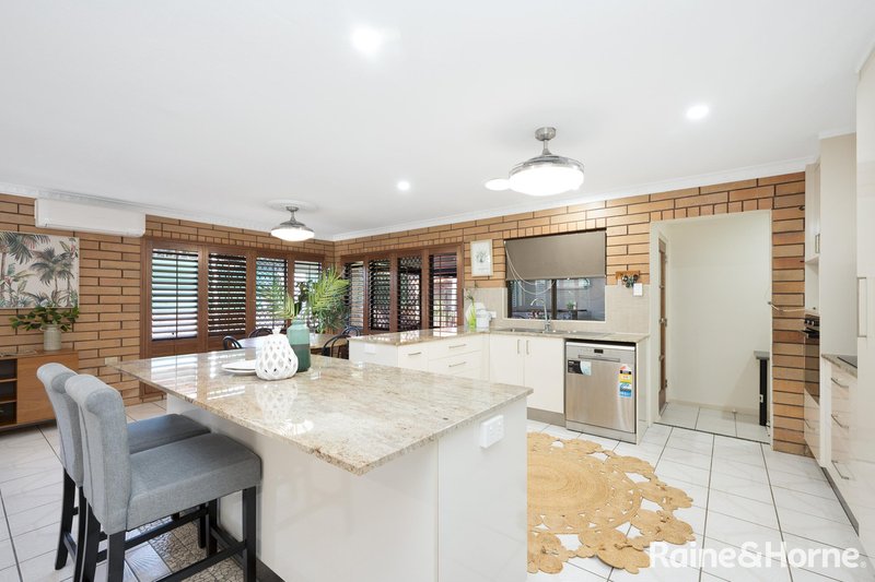 Photo - 18 Lara Street, Cranbrook QLD 4814 - Image 7