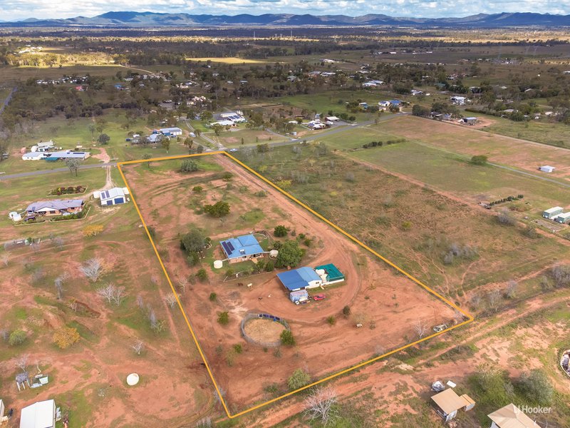 Photo - 18 Latimer Avenue, Gracemere QLD 4702 - Image 2