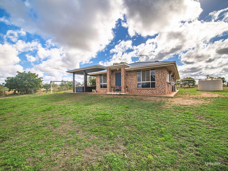 Photo - 18 Latimer Avenue, Gracemere QLD 4702 - Image 3