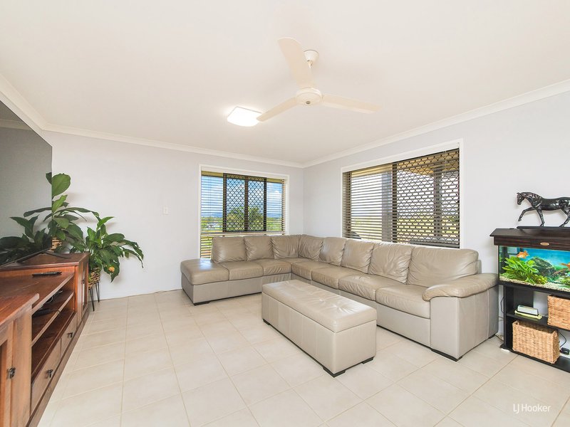 Photo - 18 Latimer Avenue, Gracemere QLD 4702 - Image 12