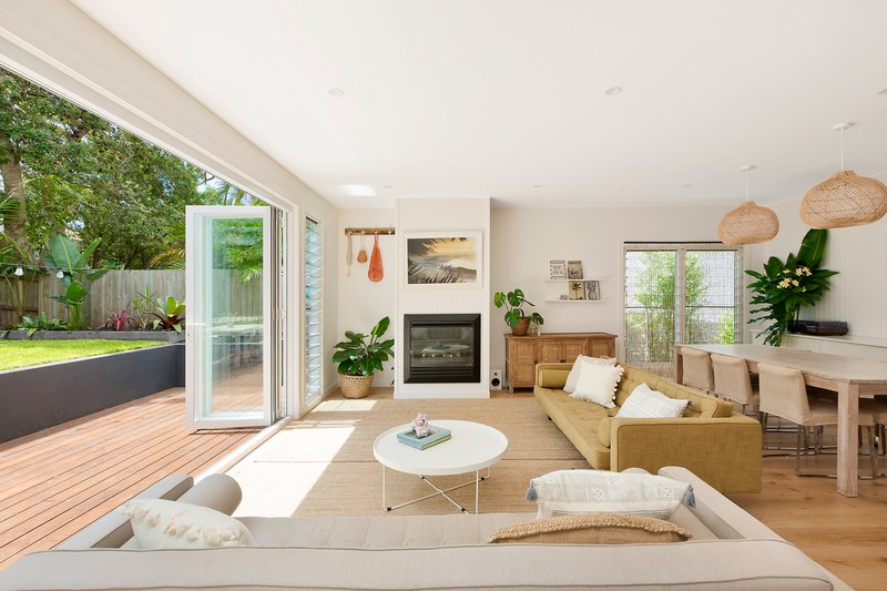 Photo - 18 Laurie Road, Manly Vale NSW 2093 - Image 6