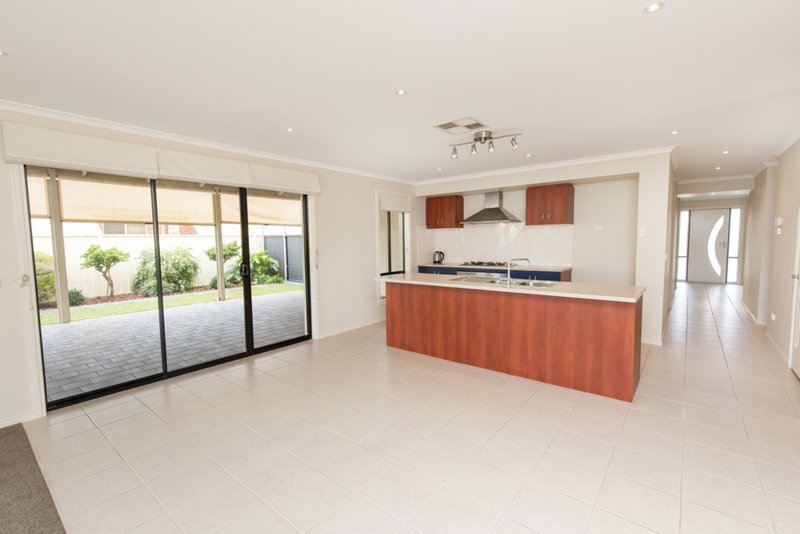 Photo - 18 Leicester Street, Mildura VIC 3500 - Image 3