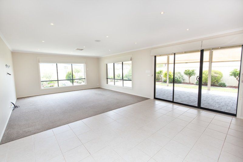 Photo - 18 Leicester Street, Mildura VIC 3500 - Image 4