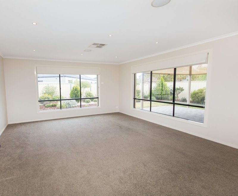 Photo - 18 Leicester Street, Mildura VIC 3500 - Image 5