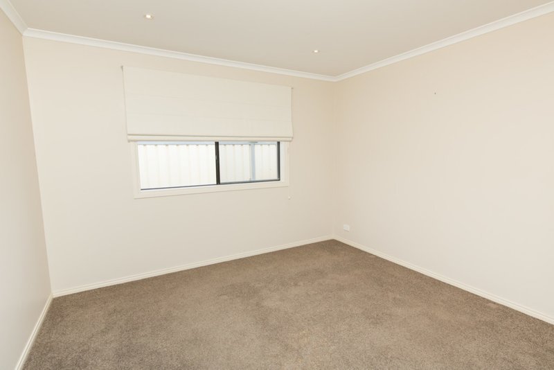 Photo - 18 Leicester Street, Mildura VIC 3500 - Image 8