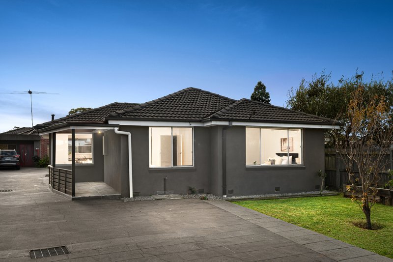 Photo - 1/8 Leila Court, Thomastown VIC 3074 - Image 1