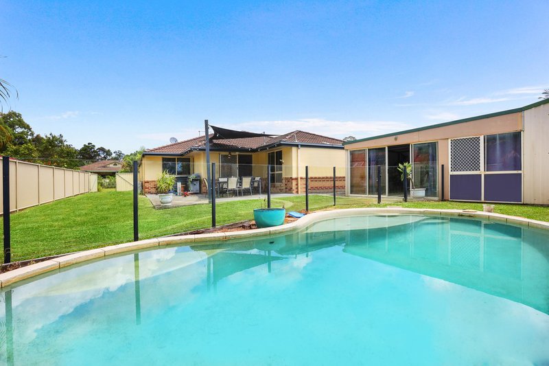Photo - 18 Leviathan Drive, Mudgeeraba QLD 4213 - Image 2
