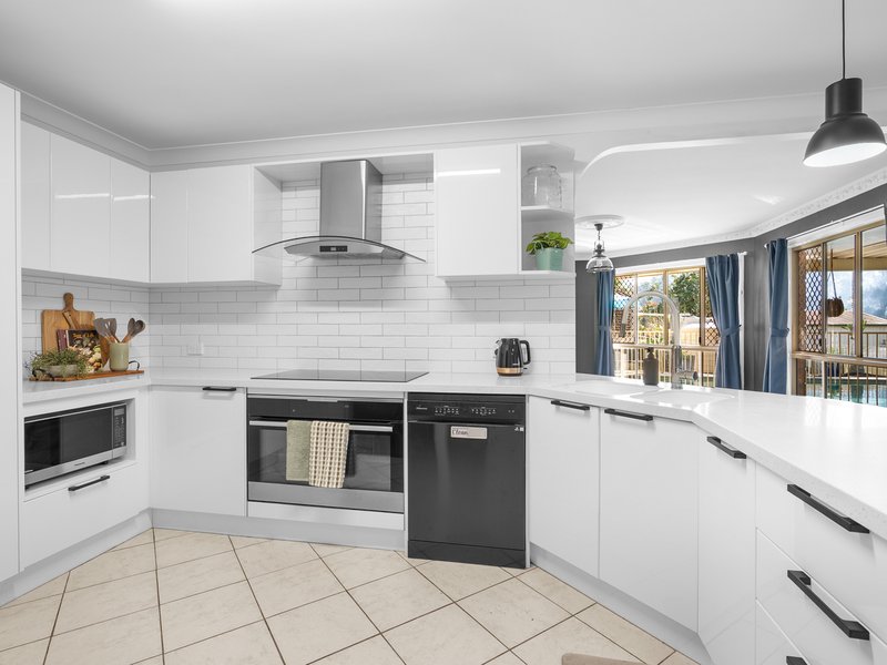 Photo - 18 Levy Road, Elimbah QLD 4516 - Image 5