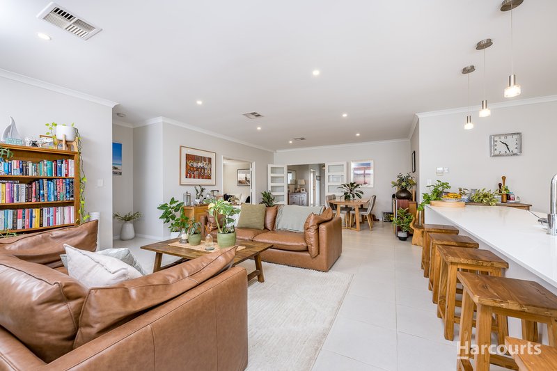 Photo - 18 Lifeboat Road, Jindalee WA 6036 - Image 12