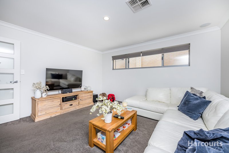 Photo - 18 Lifeboat Road, Jindalee WA 6036 - Image 17