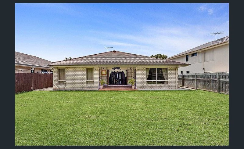 Photo - 18 Lillydale Street, Carseldine QLD 4034 - Image 8