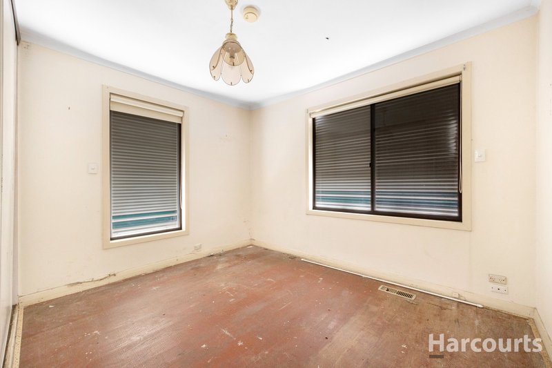 Photo - 18 Lincoln Street, Moe VIC 3825 - Image 3