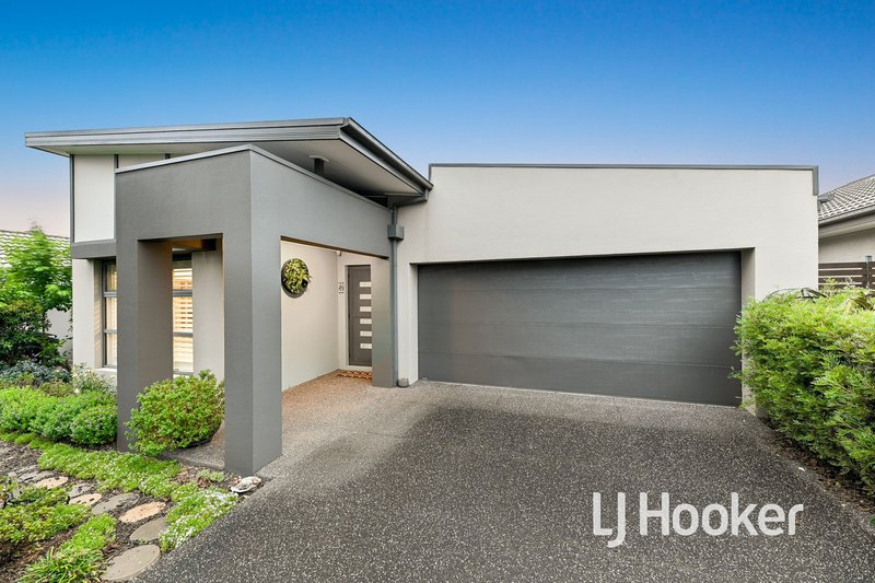 18 Lindeman Street, Berwick VIC 3806