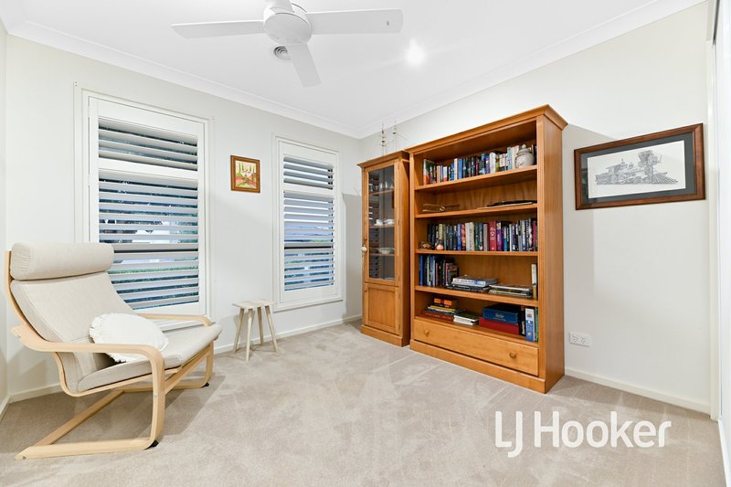 Photo - 18 Lindeman Street, Berwick VIC 3806 - Image 10