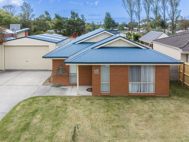 18 Lindsey Close, Inverloch VIC 3996