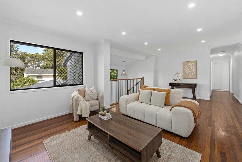 Photo - 18 Linfield Street, Mansfield QLD 4122 - Image 1