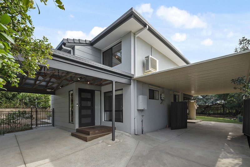 Photo - 18 Linfield Street, Mansfield QLD 4122 - Image 3