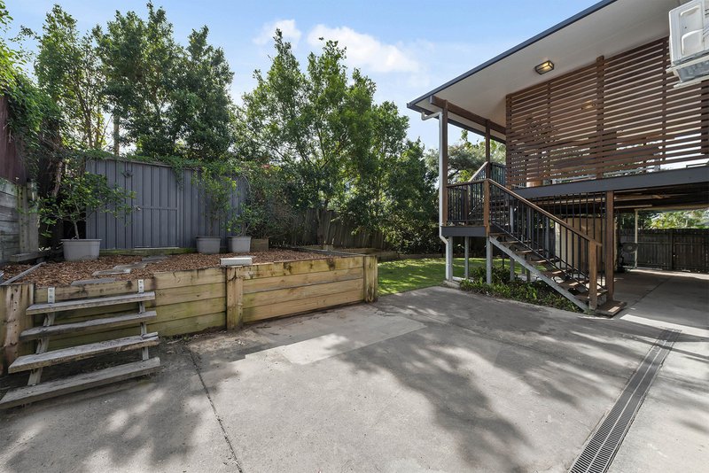Photo - 18 Linfield Street, Mansfield QLD 4122 - Image 11