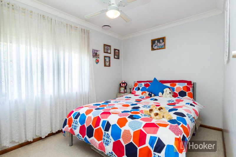 Photo - 18 Lingayen Avenue, Lethbridge Park NSW 2770 - Image 7