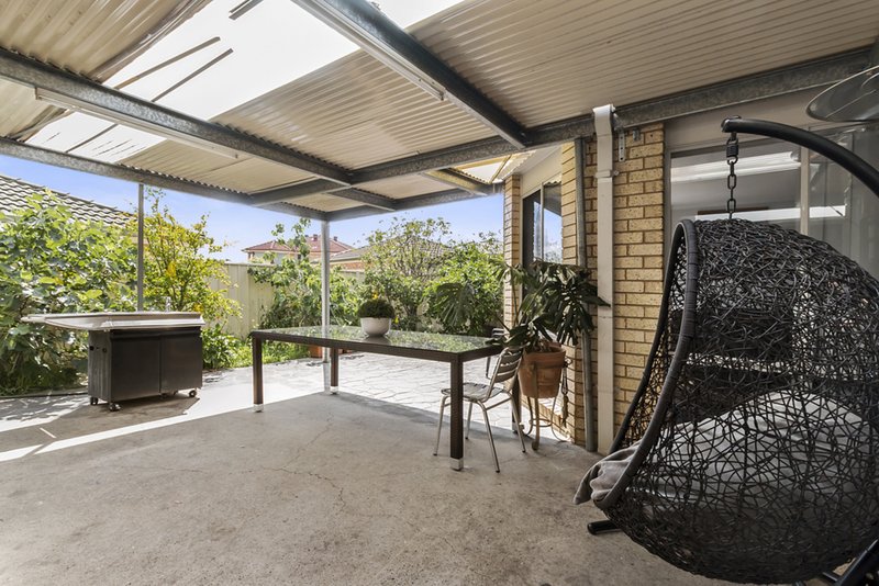 Photo - 18 Lismore St , Hoxton Park NSW 2171 - Image 6