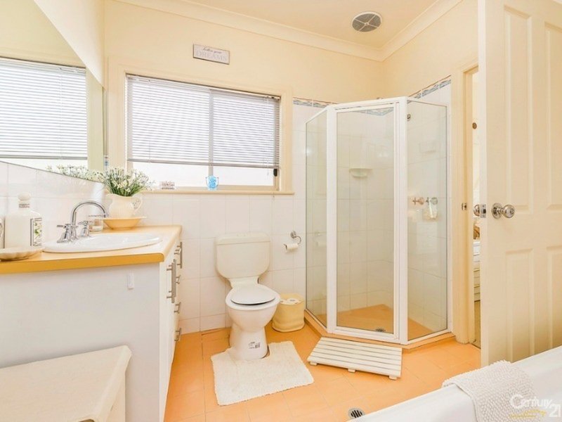 Photo - 18 Little Street, Largs North SA 5016 - Image 11