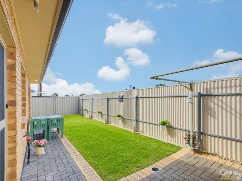 Photo - 18 Little Street, Largs North SA 5016 - Image 14