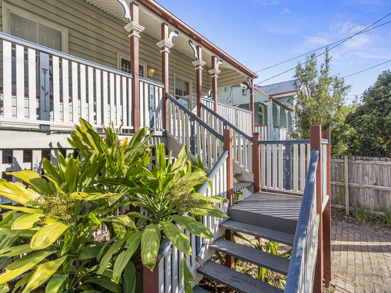 18 Lockerbie Street, Kangaroo Point QLD 4169