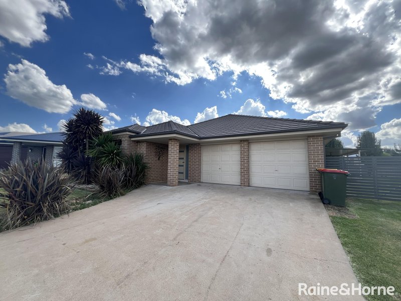 18 Lombardy Way, Orange NSW 2800