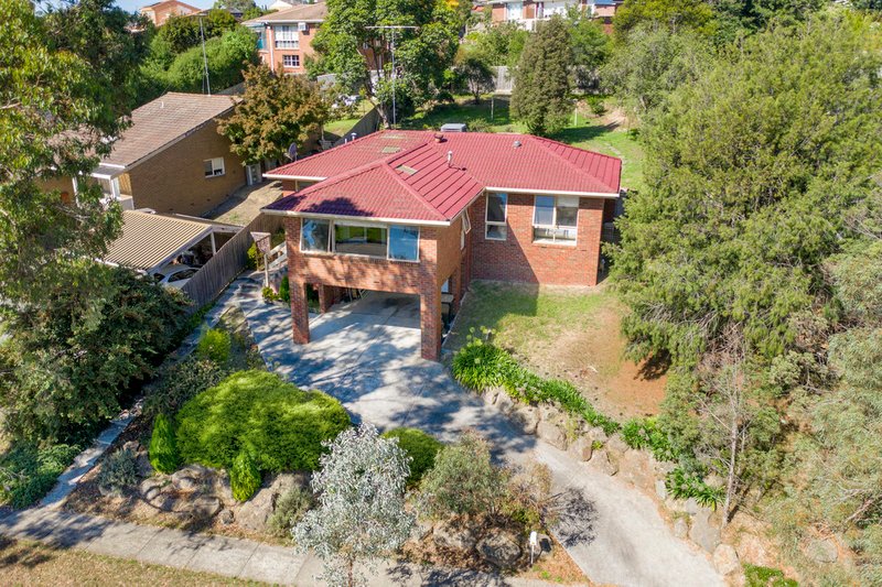 18 Long Valley Way, Doncaster East VIC 3109