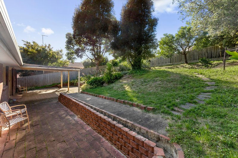 Photo - 18 Long Valley Way, Doncaster East VIC 3109 - Image 4