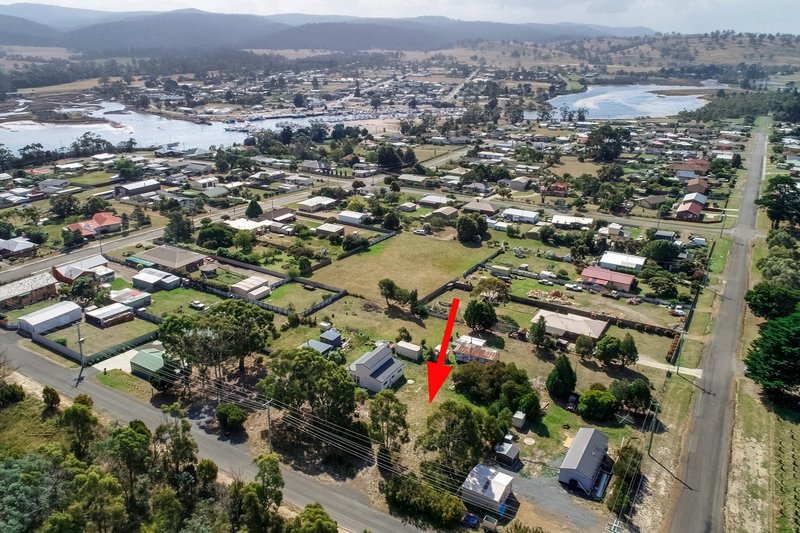 Photo - 18 Lord Street, Triabunna TAS 7190 - Image 2