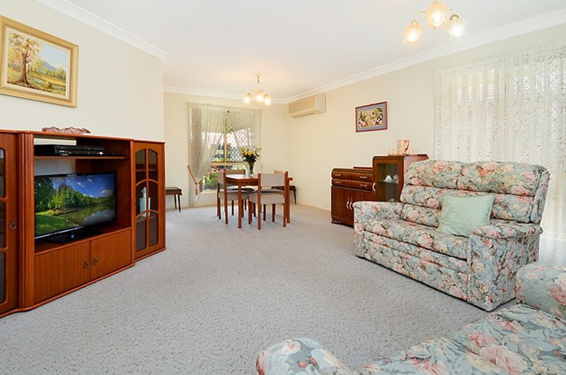 Photo - 18 Lorenc Place, Bridgeman Downs QLD 4035 - Image 2