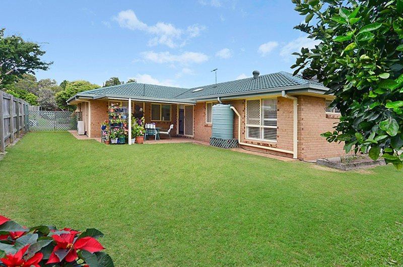 Photo - 18 Lorenc Place, Bridgeman Downs QLD 4035 - Image 13