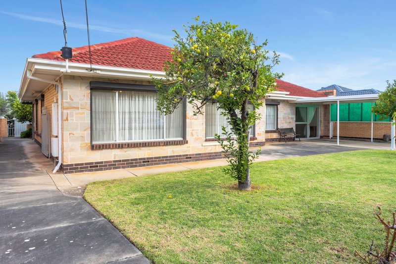 Photo - 18 Lorenz Street, Campbelltown SA 5074 - Image 3
