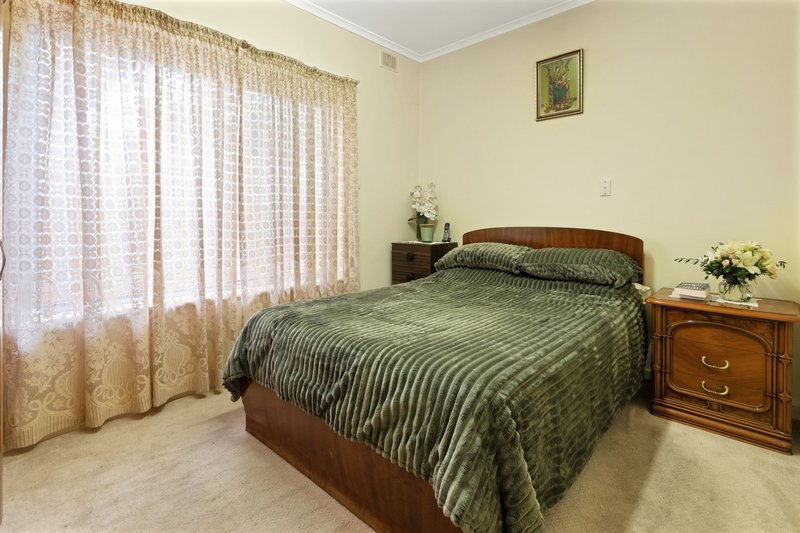 Photo - 18 Lorenz Street, Campbelltown SA 5074 - Image 16