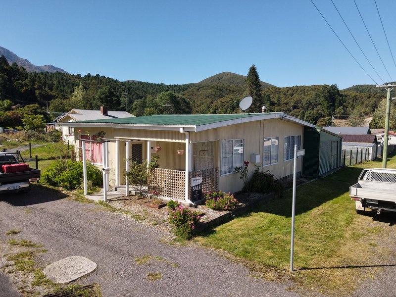 18 Lovett Street, Queenstown TAS 7467