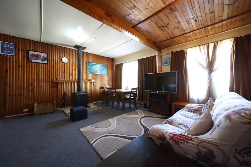 Photo - 18 Lovett Street, Queenstown TAS 7467 - Image 3